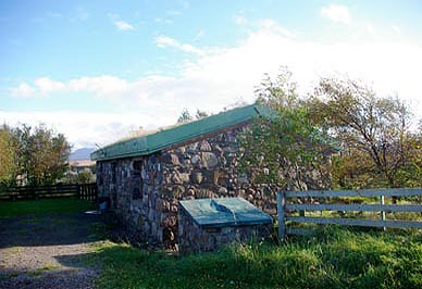 THe Turf House self catering sleeps two, Achnahaird