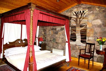 turf house self catering, near ullapool, sleeps 2